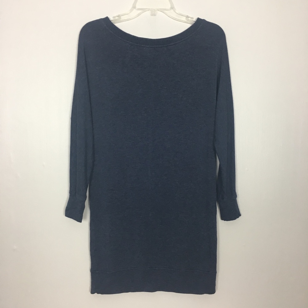 Lou & Grey 3/4 Sleeve Blue‎ Stretch Tunic- XS
